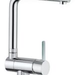 Chrome kitchen faucet with a curved spout and single lever handle (polished metal).